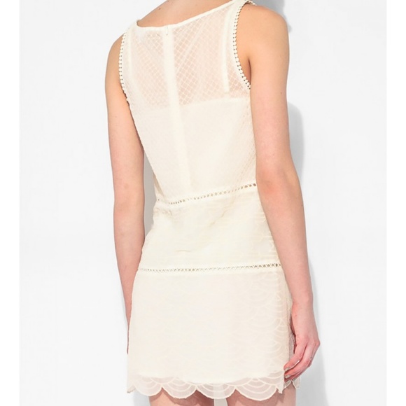 BB Dakota Micah Embroidered Scalloped Dress - Picture 2 of 8